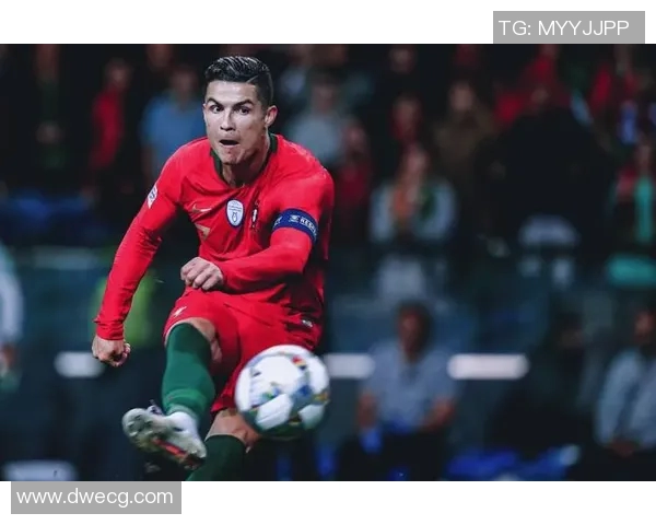 2025年足球现役十大球星排名解析 各大巨星谁能稳居榜首